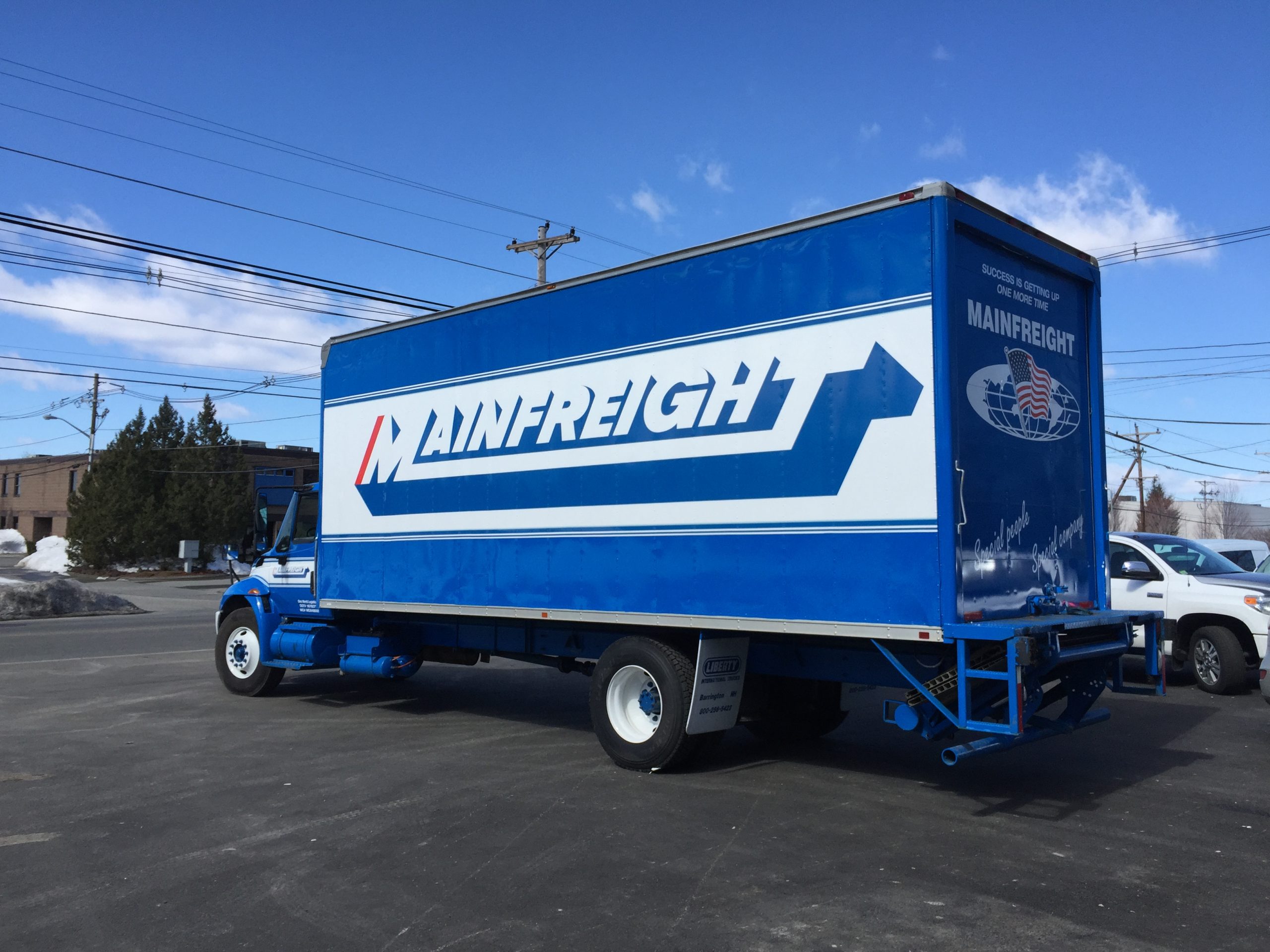 Benefits of truck wraps for commercial businesses